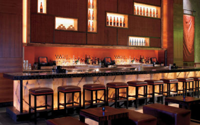 7 Extraordinary Dining Experiences Near Your Bahamas Luxury Condo